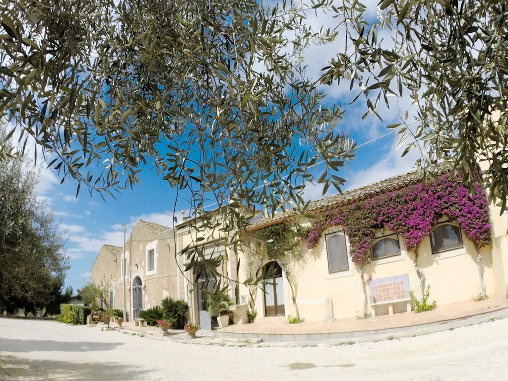Casale Rocca Fiorita Bed & Breakfast Acate Ngoại thất bức ảnh